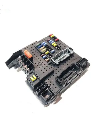 Volvo XC90 Comfort/convenience module 30728512 00006455631 06W253