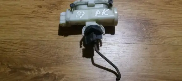 Volkswagen PASSAT B3 Central locking vacuum pump 357862153