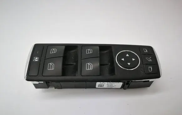Mercedes-Benz C W204 Electric window control switch A2048703558