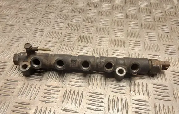 Toyota Corolla Verso E121 Fuel main line pipe 8945812020