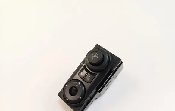 Chevrolet Captiva Wing mirror switch