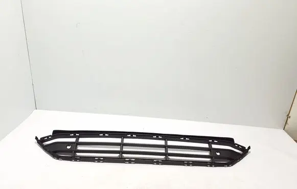 Volvo XC90 Front bumper lower grill 31663497