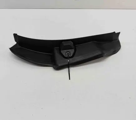 Mercedes-Benz C W205 Rear/tail light trim molding A2056930633