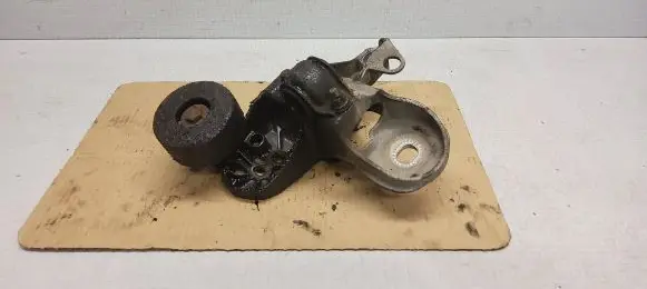 Audi A4 S4 B6 8E 8H Sway bar bush bracket, front 8E0199351C