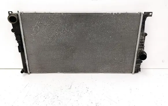 BMW 3 F30 F35 F31 Coolant radiator 7600523 M151760B