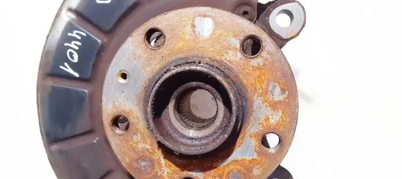 Volkswagen Touran I Front wheel hub