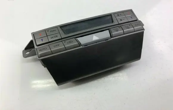 Subaru Legacy Climate control unit 72311AJ030 F1146