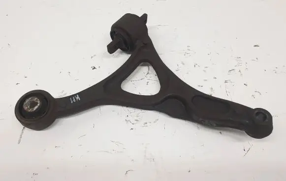 Volvo XC90 Front lower control arm/wishbone