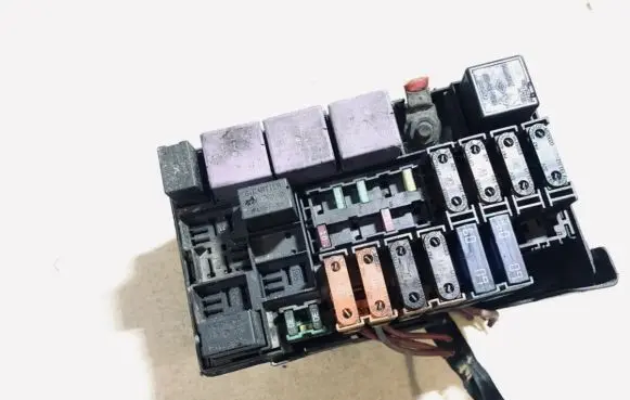 Renault Laguna II Fuse box set 8200003059 318003100