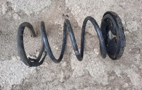 Honda FR-V Front coil spring 02SJHG020M1