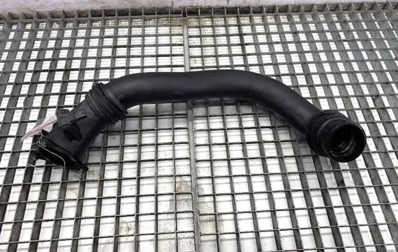 BMW 3 GT F34 Intercooler hose/pipe 8601683