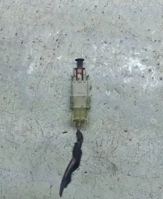 Opel Zafira A Brake pedal sensor switch 90492444 451027