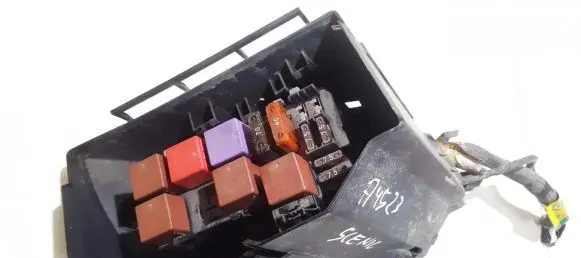 Renault Scenic I Fuse box set 7700285867