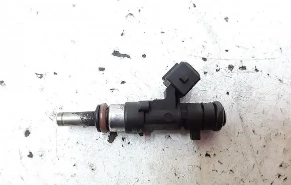 Alfa Romeo Mito Fuel injector 0280158167
