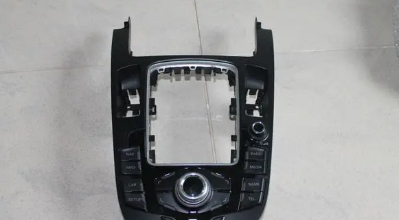 Head unit multimedia control
