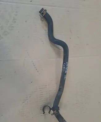 Renault Sandero I Engine coolant pipe/hose