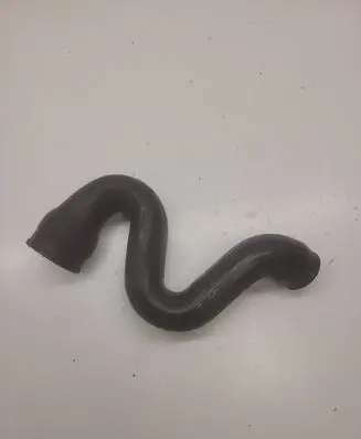 Audi A4 S4 B5 8D Intercooler hose/pipe 8D0145828L