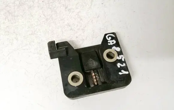 BMW 5 E39 Seat back rest lock catch 8233113