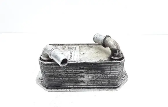 Volvo S60 Oil filter mounting bracket 31368636