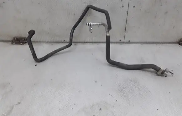 Air conditioning (A/C) pipe/hose