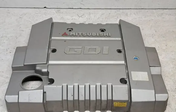 Mitsubishi Carisma Engine cover (trim) MD347865
