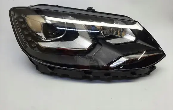Volkswagen Sharan Headlight/headlamp 7N1941752B