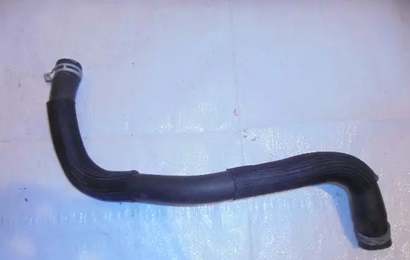 Peugeot 208 Engine coolant pipe/hose