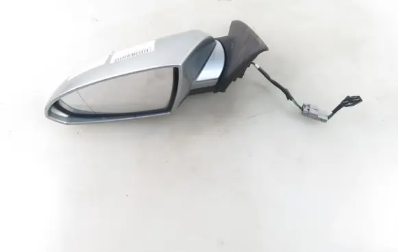 Nissan Primera Front door electric wing mirror 