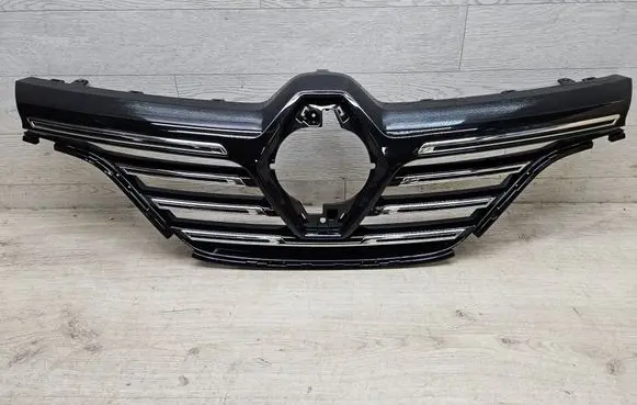 Renault Megane IV Front grill 622568380R
