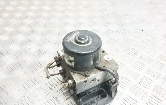 Volvo S70 V70 V70 XC ABS Pump 9472094