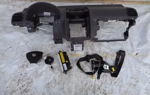 Volkswagen Touran I Airbag set with panel 