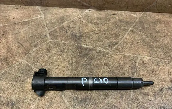 Mercedes-Benz E W212 Fuel injector A6510702887