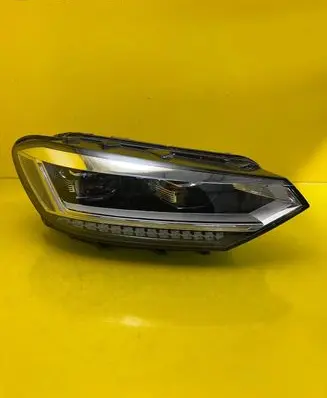 Volkswagen Touran III Headlight/headlamp 5TB941082D