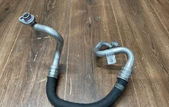 Jaguar F-Pace Air conditioning (A/C) pipe/hose M8A219N602CB