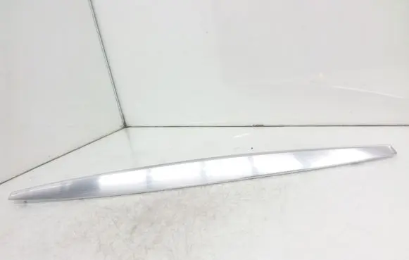 BMW 1 E81 E87 Dashboard glove box trim 9122671