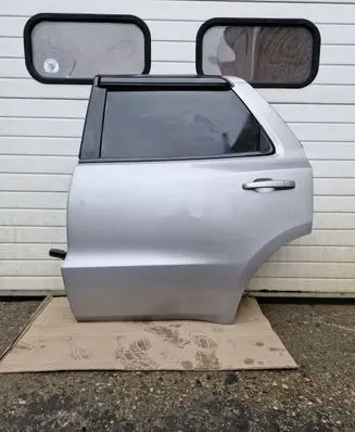 Dodge Durango Rear door