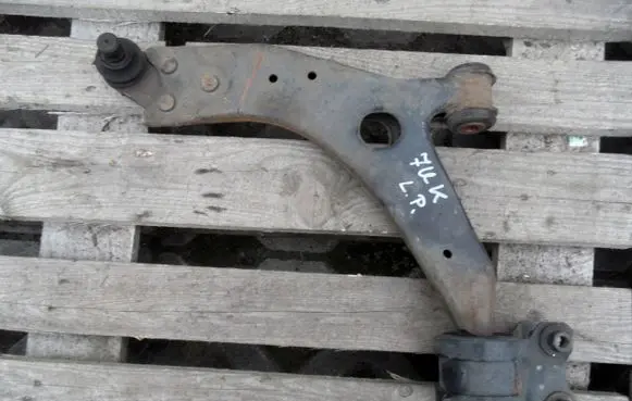 Ford Kuga I Front lower control arm/wishbone 1490920201