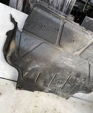 Volkswagen Touran III Engine splash shield/under tray