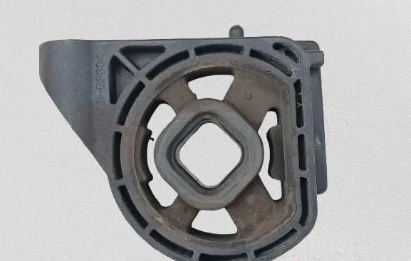 Hyundai Kona I Radiator mount bracket 