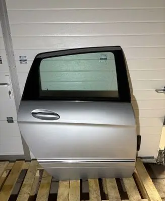 Mercedes-Benz B W245 Rear door 