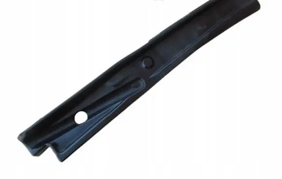 Maserati Quattroporte Fender end trim 