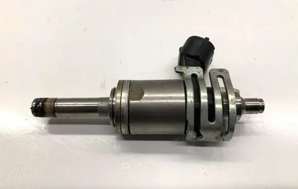 Lexus IS III XE30 Fuel injectors set 2325031120