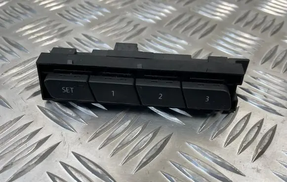 Volkswagen Touareg II Seat memory switch 7P1959769A