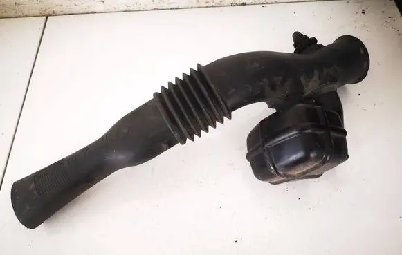 Fiat Tipo Air intake hose/pipe A947 519820310