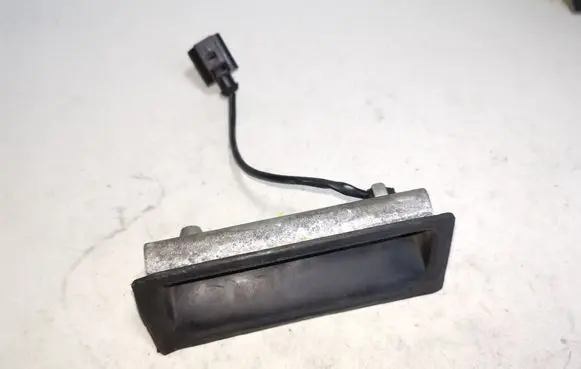Tailgate opening switch