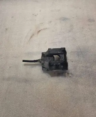 BMW 7 E38 Rear brake caliper