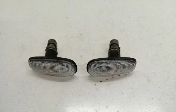 Opel Zafira A Front fender indicator light