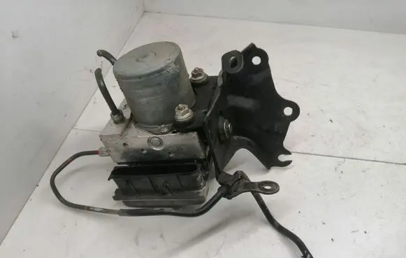 Toyota Avensis T270 ABS Pump 4454005070 0265235406