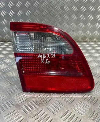 Mercedes-Benz E W211 Tailgate rear/tail lights A2118201364
