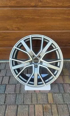 Audi Q3 F3 R20 alloy rim 83A601025A